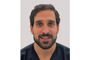 Dr./Dra. Álvaro Rodríguez 