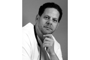 Dr./Dra. David Morales