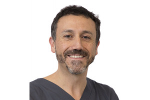 Dr./Dra. Constantino Colmenero Ruiz