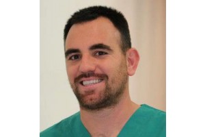 Dr./Dra. Rafael Vila Tello